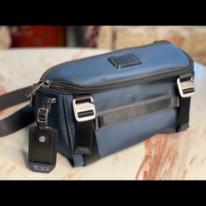 TUMI Platoon Sling